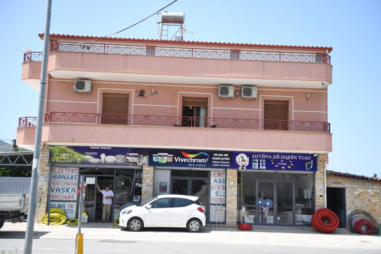 Guesthouse Leo بيرات المظهر الخارجي الصورة